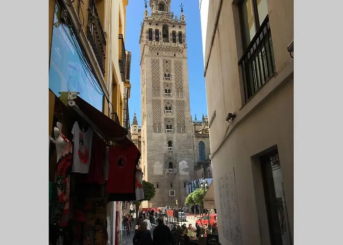 1 Minute From Cathedral. Feel The Heart Of Seville