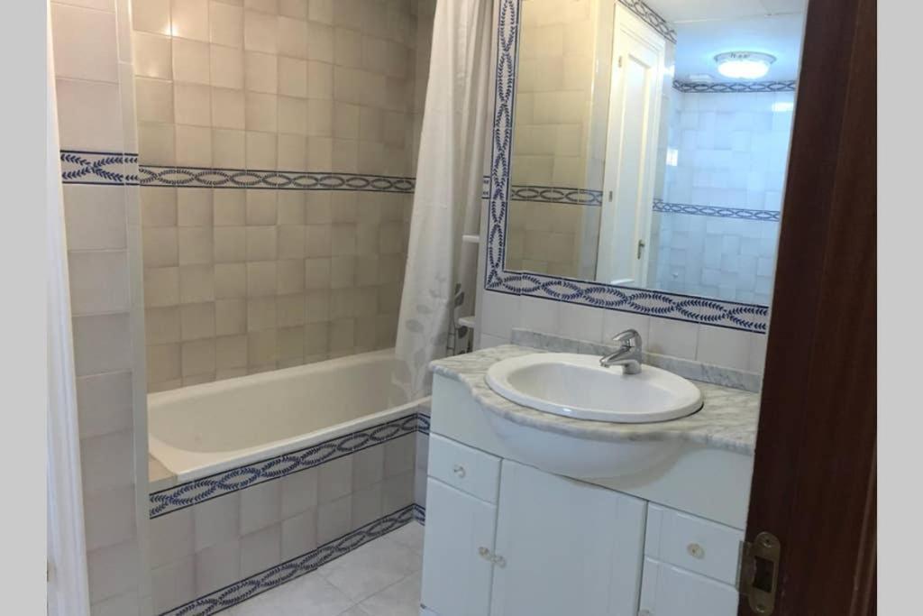 1 Minute From Cathedral. Feel The Heart Of Apartment Seville