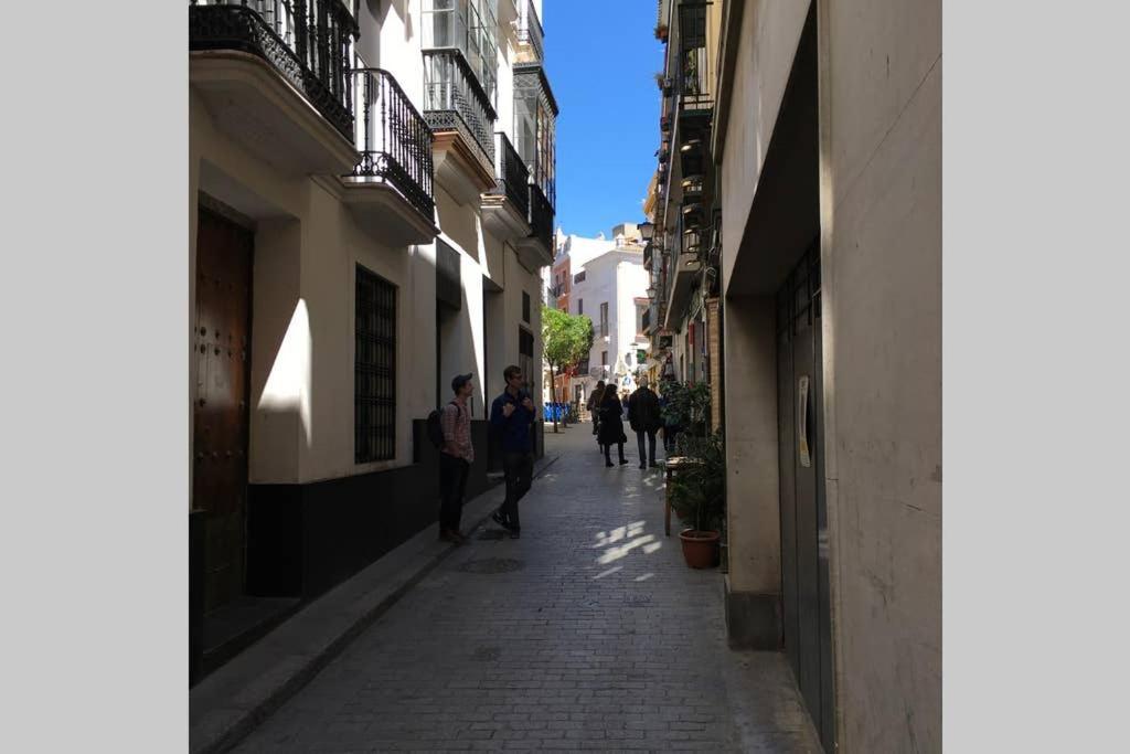 1 Minute From Cathedral. Feel The Heart Of Apartment