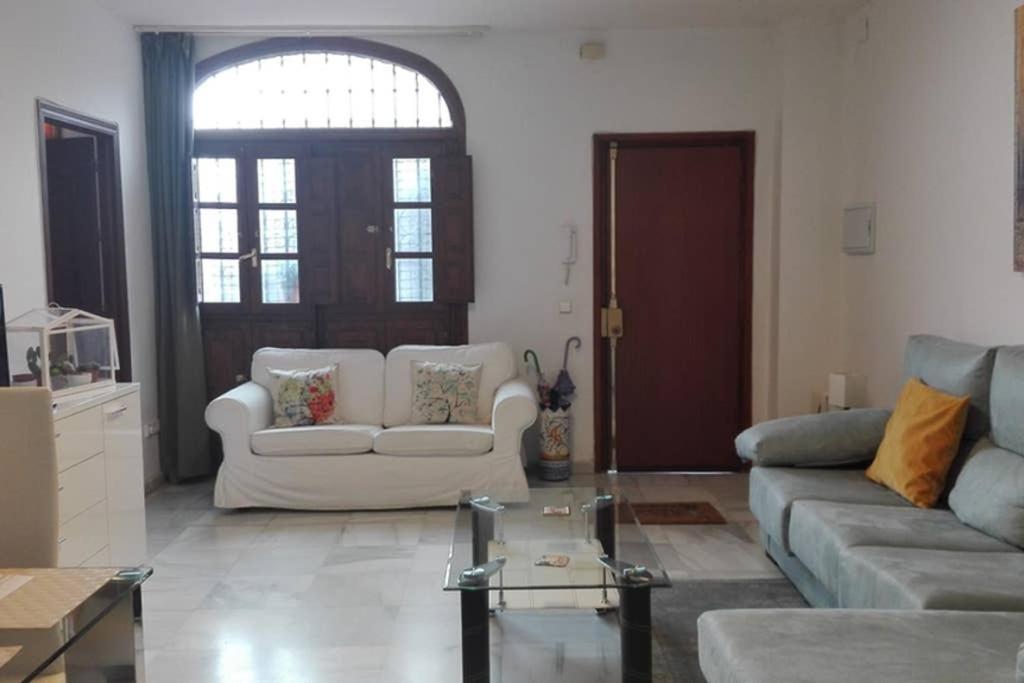 1 Minute From Cathedral. Feel The Heart Of Seville